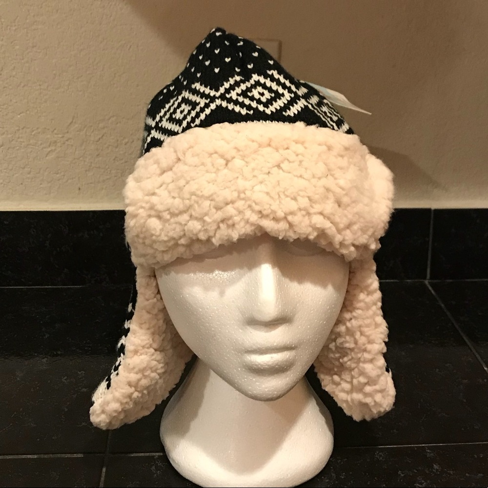 Chilly Mtn Aviator hat for kids, NWT, $20 or 2/$30 - Picture 2 of 4